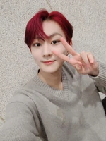 Jungwon Weverse 220704 (1).jpeg (434 KB) Weverse July 4, 2022