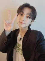Jungwon-Weverse-Update-211203-3.jpg (334 KB) Weverse December 3, 2021