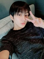 Jungwon Weverse 220824 (1).jpeg (438 KB) Weverse August 24, 2022