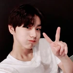 Jungwon09252.jpg (282 KB) Twitter September 25, 2020