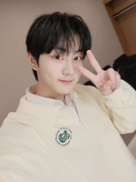 Jungwon-Twitter-Update-220320-2.jpg (304 KB) Twitter March 20, 2022