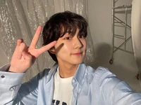 Jungwon-Weverse-Update-211125-2.jpg (480 KB) Weverse November 25, 2021