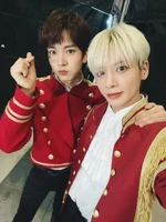 Twitter January 1, 2021 (with Taehyun from TXT)