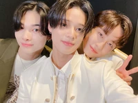 Twitter September 4, 2022 (with K & TAKI from &TEAM)