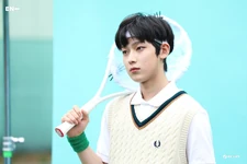 Sunoo seasons greetings 2021 shooting sketch 1.jpg (85 KB) Season's Greetings Shooting Sketch #1