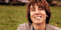 Tumblr mlc1aireB11soss6vo1 500.gif