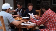 Vlcsnap-2013-09-26-22h48m36s85.png (1.13 MB)
