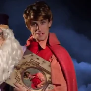 Pat McIntyre as Gilderoy Lockhart