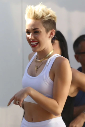 Miley Cyrus Epic Rap Battles Of History Wiki Fandom See more of miley cyrus on facebook. miley cyrus epic rap battles of