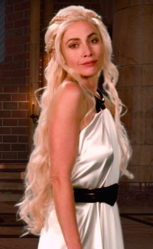 Daenerys Targaryen Cameo.png