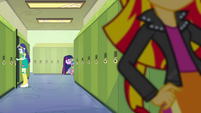 Twilight spying on Sunset Shimmer EG