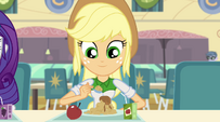 Applejack eating lunch EG2