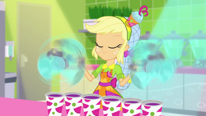 Applejack skillfully twirling her blenders SS9