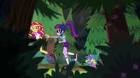 Sunset Shimmer pulling Twilight by the arm EG4