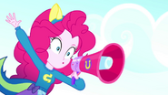 EG SS4 Pinkie Pie kibicuje-0