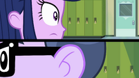 Twi is watching for her prey.
