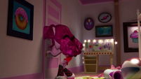 Pinkie Pie about to open her closet (version 2) EGM1
