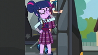 Twilight attempts to get off the bus with dignity EG3