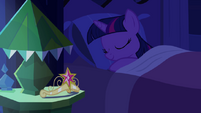 Princess Twilight Sparkle in bed EG