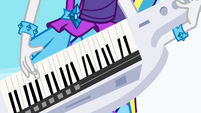 Closeup of Rarity's keytar EG2