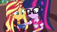 Twilight and Sunset taking a selfie EGDS44