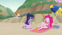 Twilight and Pinkie hang out on the beach EGDS13