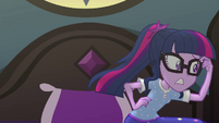 Twilight putting her glasses on EG4