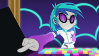 DJ Pon-3 pointing at the crowd CYOE12