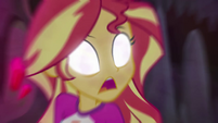 Sunset Shimmer about to see Gloriosa's memories EG4