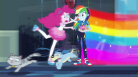 Rainbow standing Pinkie Pie upright EGDS42