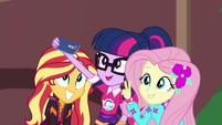 Sunset, Twi, and Fluttershy take a filter EGDS44