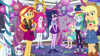 Mane 6 throw a surprise party for Rarity EGDS40