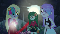 Derpy and friends surrounded by red wisp EGDS49