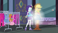 Rarity transforming Applejack EGDS33