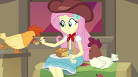 Fluttershy feeding apple pie to chickens EGDS25