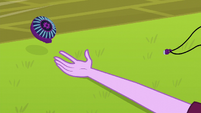 Twilight's amulet falls out of her hand EG3