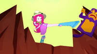 Pinkie Pie fending off howler monkeys SS11