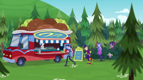 Twilight and teachers find falafel truck CYOE16a