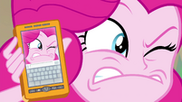 Pinkie imitating photo's ridiculous face EGFF