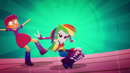 EG SS3 Rainbow Dash wypycha Scootaloo