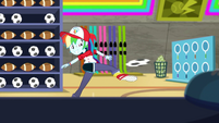 Rainbow Dash kicks the ball forcefully SS14