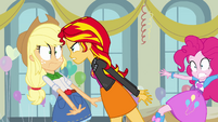 Sunset confronts Applejack EG