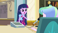 Twilight asks Principal Celestia about the crown EG