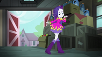 Rarity models her fancy band outfit EG2