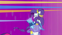 Rarity releases energy from her hand EGDS50