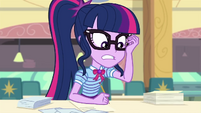 Twilight stresses about her extra credit projects EGDS22