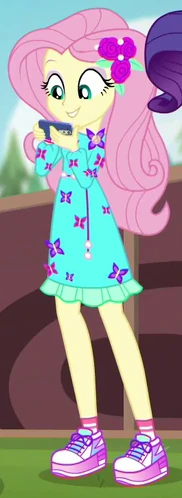 Fluttershy Gallery Overview My Little Pony Equestria Girls Wiki Fandom