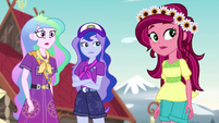 Gloriosa and principals listen to Twilight Sparkle EG4