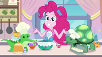 Pinkie Pie gathers ingredients together EGDS30