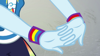 Rainbow Dash stretching her fingers EGDS32